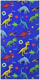 toalla de playa y piscina azul con dinosaurios multicolores